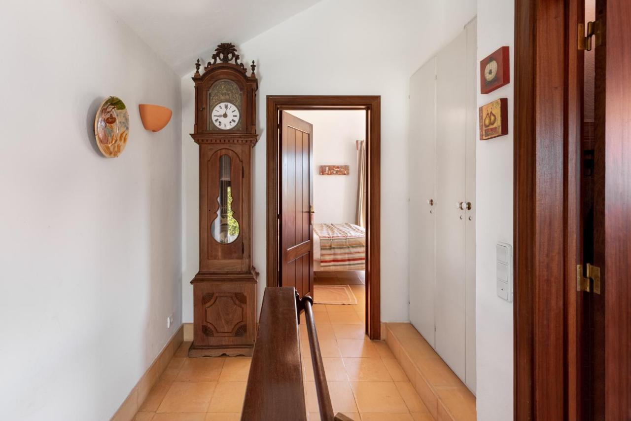 Joivy 3-Br Cottage With Terrace And Garden In Colares Синтра Экстерьер фото
