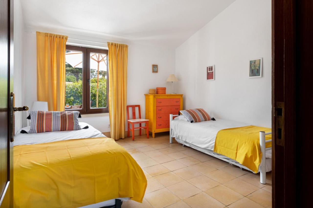 Joivy 3-Br Cottage With Terrace And Garden In Colares Синтра Экстерьер фото