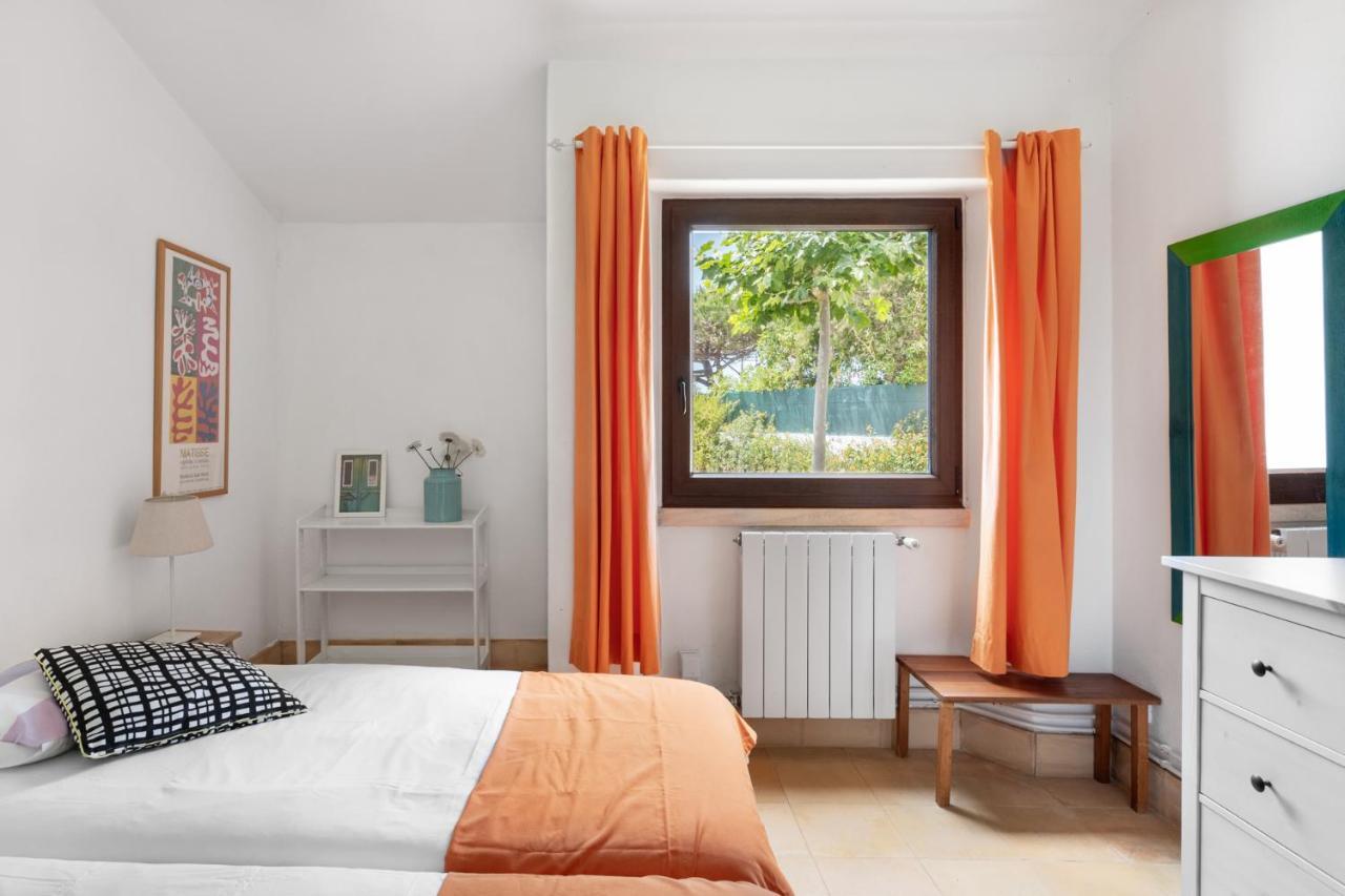 Joivy 3-Br Cottage With Terrace And Garden In Colares Синтра Экстерьер фото