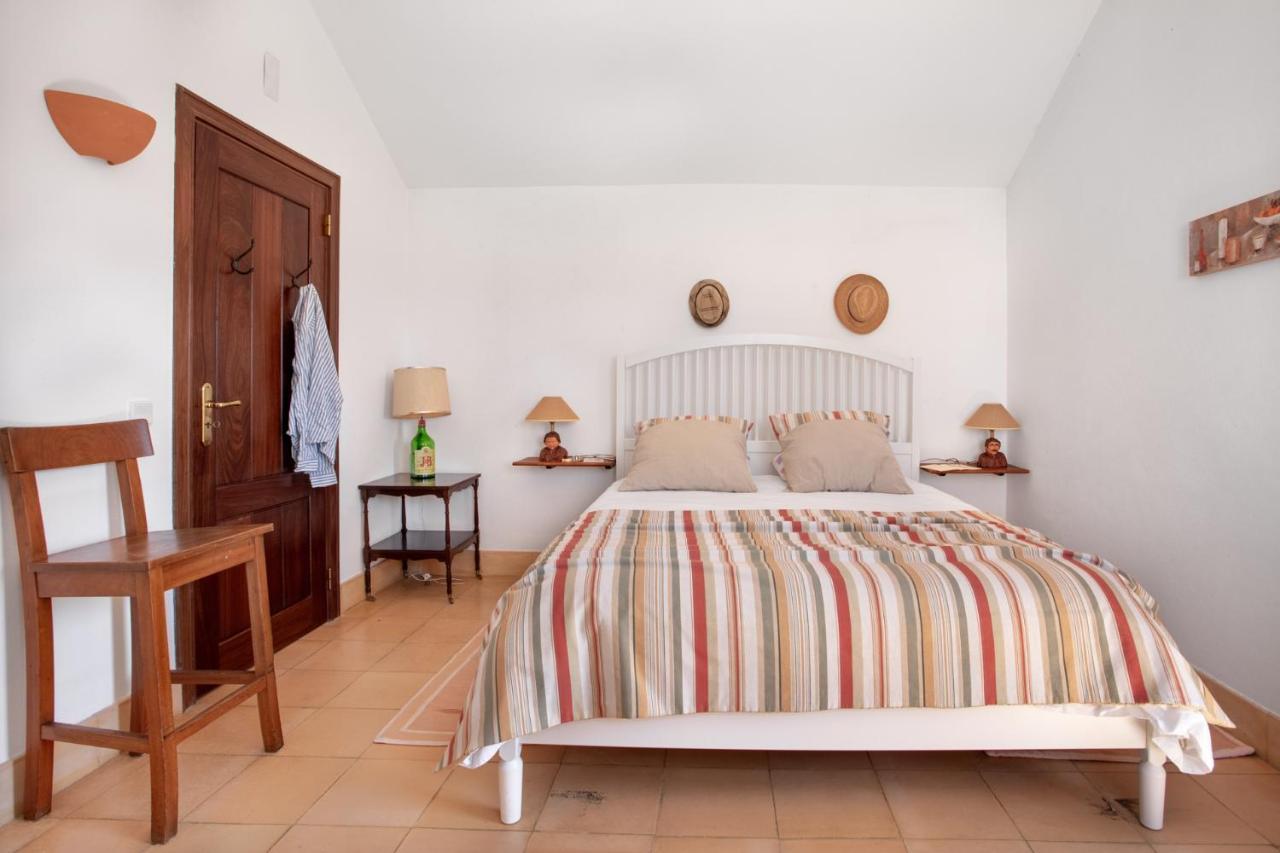 Joivy 3-Br Cottage With Terrace And Garden In Colares Синтра Экстерьер фото